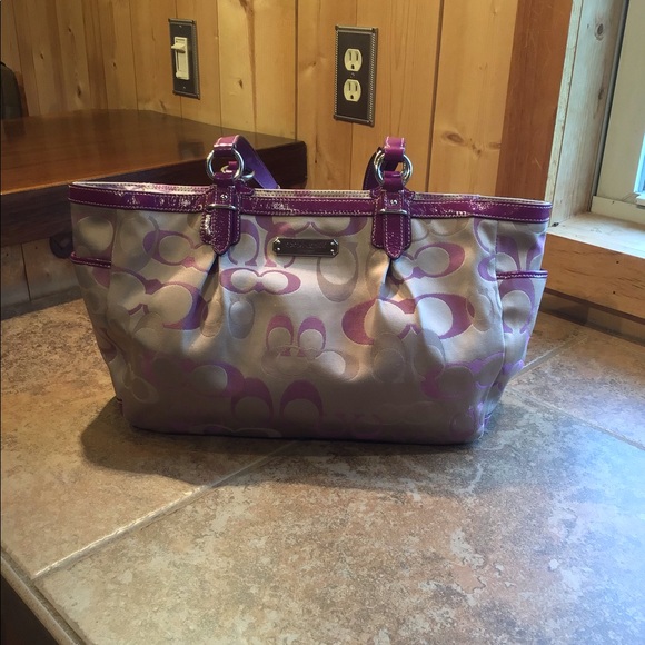 Coach Handbags - Coach Signature Optic East/West Tote